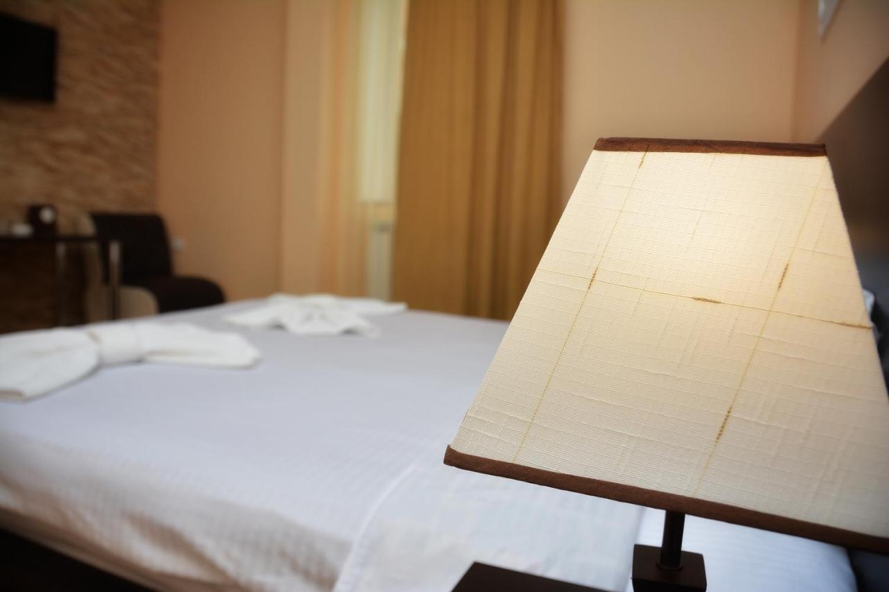 Vayk Hotel エクステリア 写真