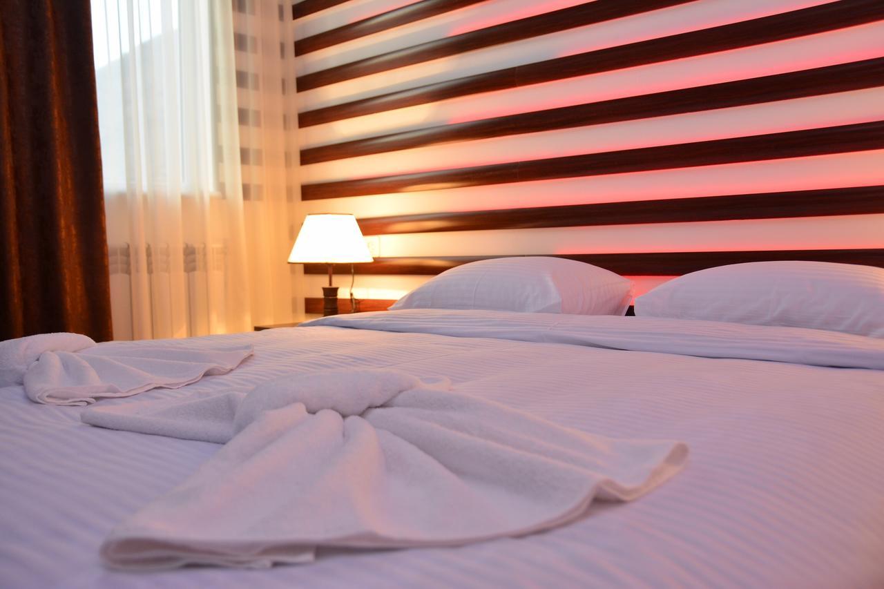 Vayk Hotel エクステリア 写真
