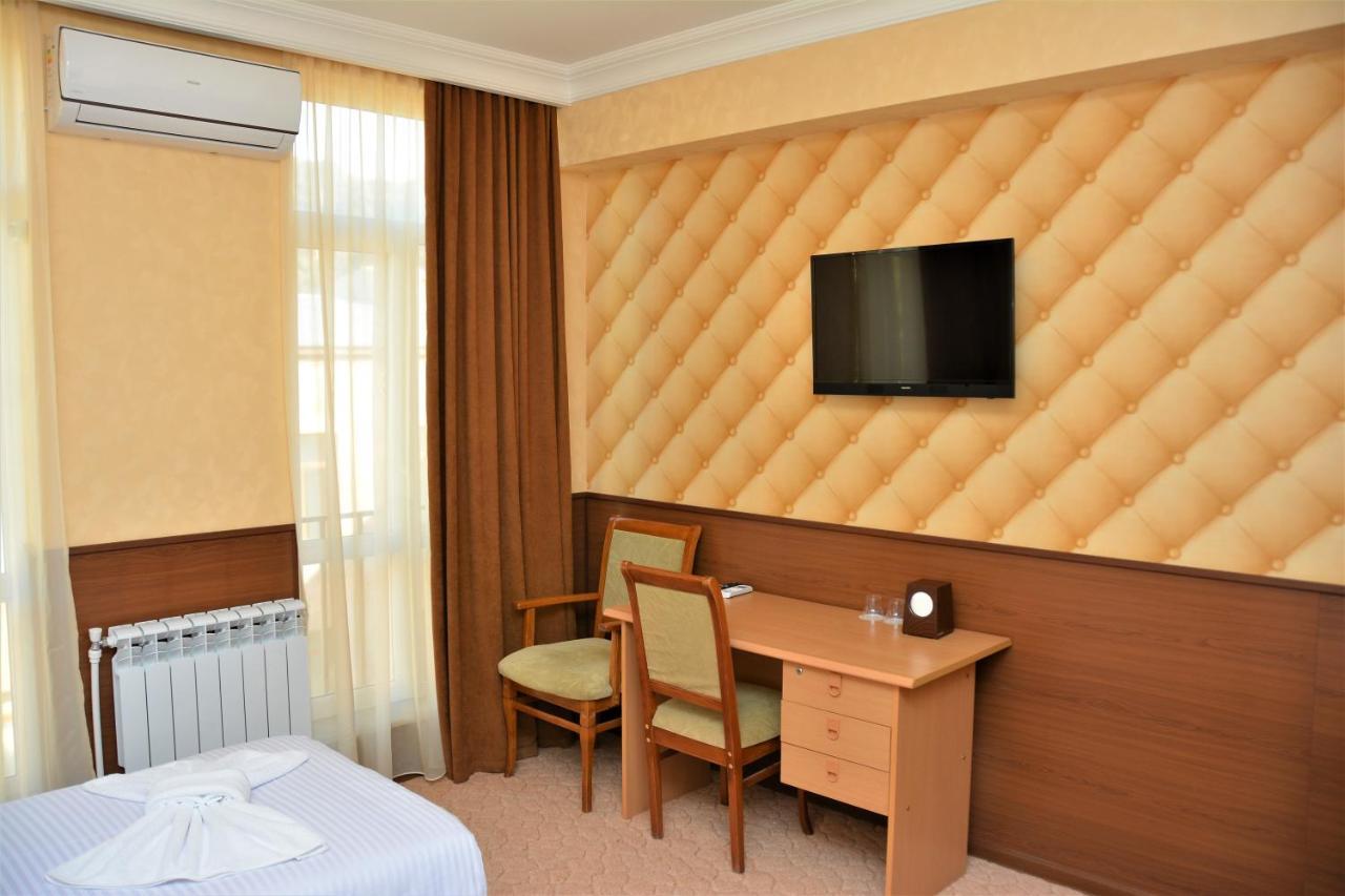 Vayk Hotel エクステリア 写真