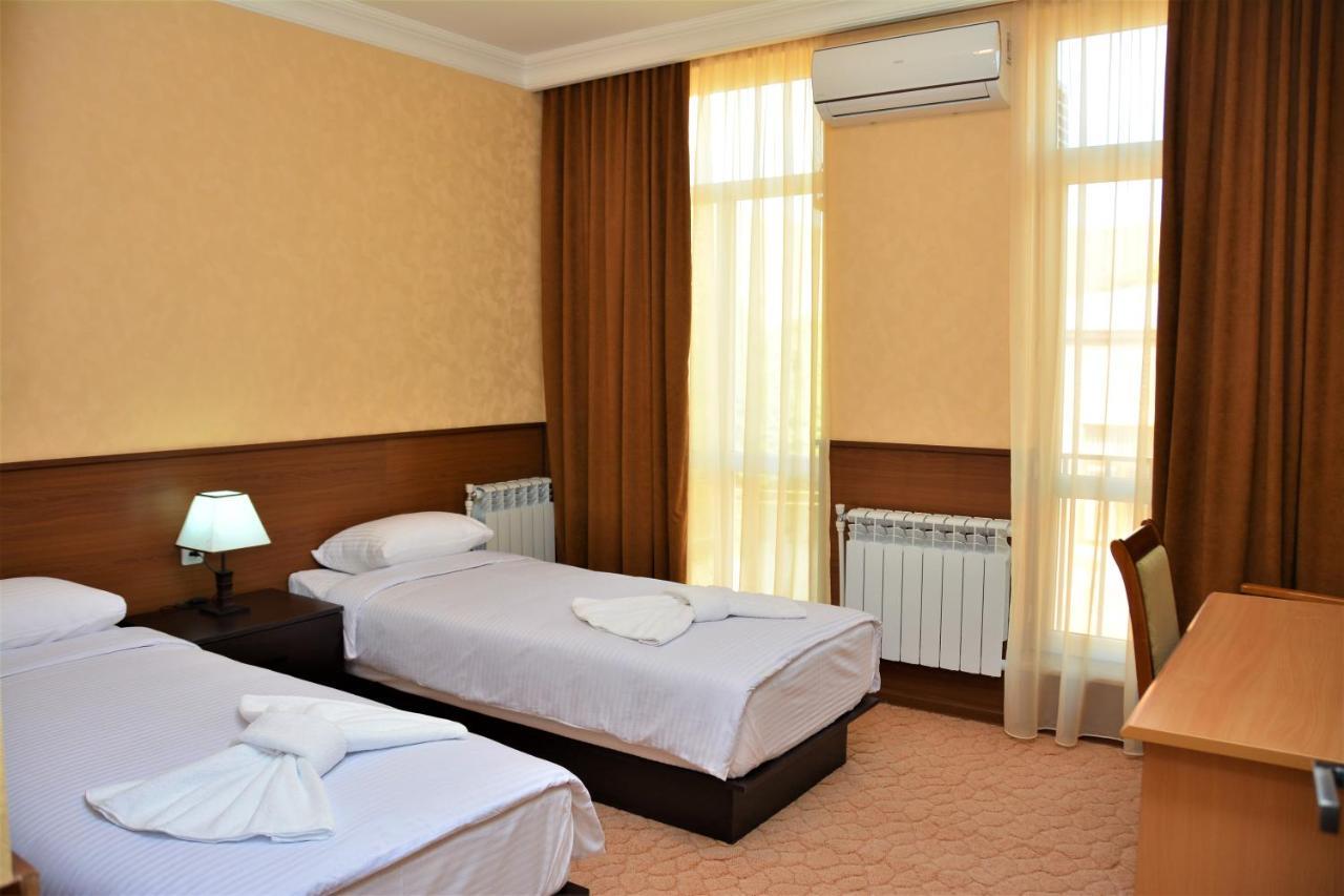 Vayk Hotel エクステリア 写真