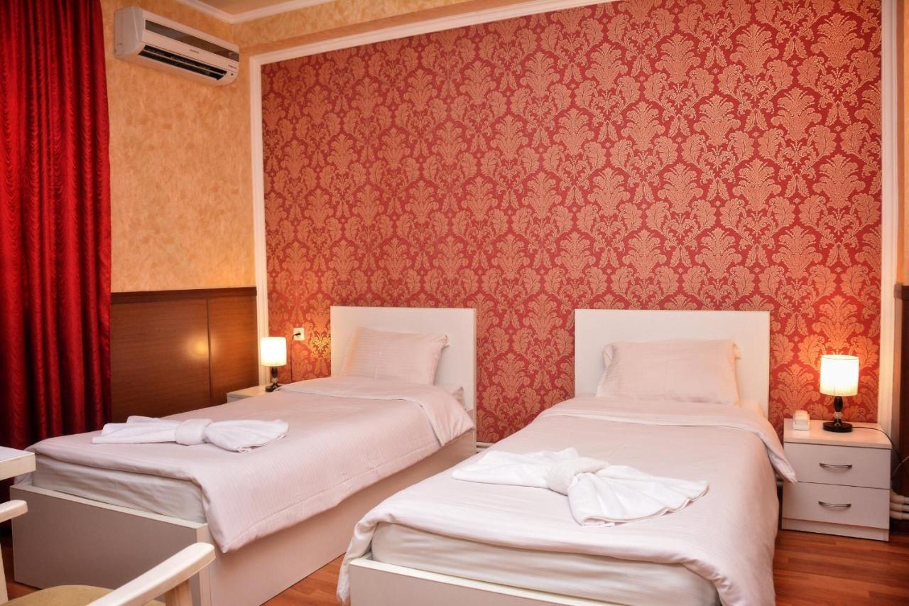 Vayk Hotel エクステリア 写真