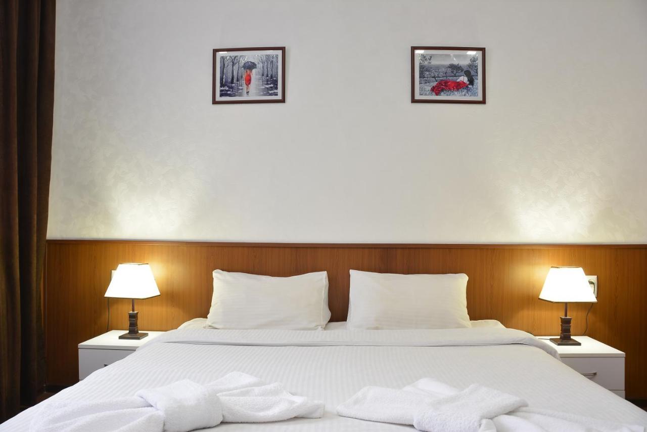 Vayk Hotel エクステリア 写真
